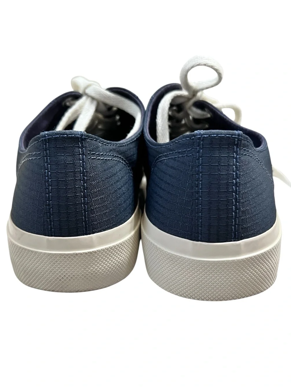 VEJA Wata II Low Ripstop Sneaker - Picture 6 of 10
